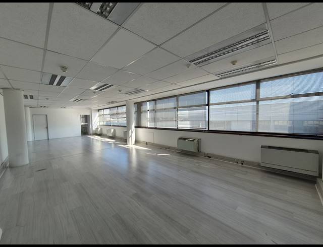 133M² OFFICE TO LET IN KRAMERVILLE